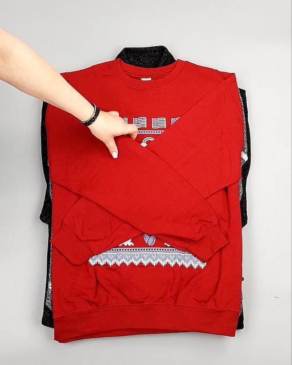 Фотография  591 - SWEATSHIRT CAN 084#10 кг, ЛОТ №7617 оптом в Сочи и Краснодарском крае