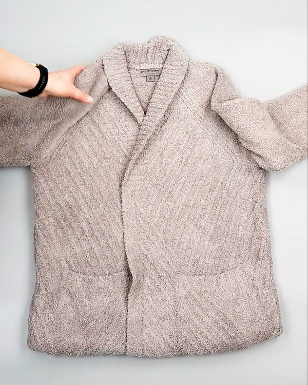 Фотография  732 - Кардиганы СТОК CAN 084#7 кг, ЛОТ №7673 оптом в Сочи и Краснодарском крае