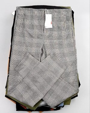 Купить Брюки женские лето C&A 025#10 кг, ЛОТ №7893 оптом в Сочи и Краснодарском крае