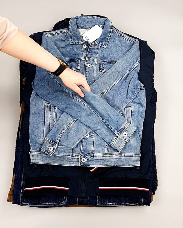 Фотография  791 - Ветровки м/ж C&A 025#10 кг, ЛОТ №7863 оптом в Сочи и Краснодарском крае