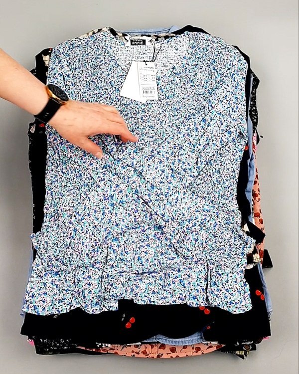 Фотография  499 - Блузки Bestseller 44#5 кг оптом в Сочи и Краснодарском крае