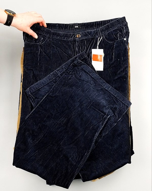 Фотография  266 - Брюки вельветовые м/ж C&A 025#10 кг, ЛОТ №7902 оптом в Сочи и Краснодарском крае