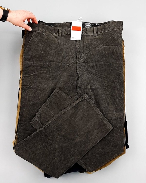 Фотография  529 - Брюки вельветовые м/ж C&A 025#10 кг, ЛОТ №7902 оптом в Сочи и Краснодарском крае