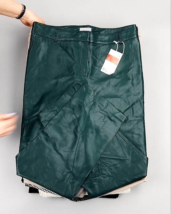 Фотография  198 - Брюки женские зима C&A 025#10 кг, ЛОТ №7911 оптом в Сочи и Краснодарском крае