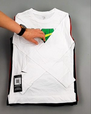 Фотография  433 - Тонковки детские NIKE CAN 084#5 кг, ЛОТ №7970 оптом в Сочи и Краснодарском крае