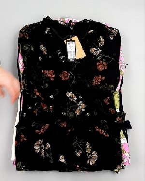 Фотография  229 - Блузки Bestseller 44#5 кг оптом в Сочи и Краснодарском крае