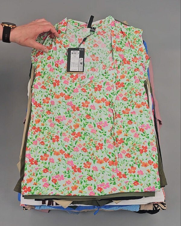 Фотография  993 - PIECES Summer mix 045#15 кг, ЛОТ №8421 оптом в Сочи и Краснодарском крае