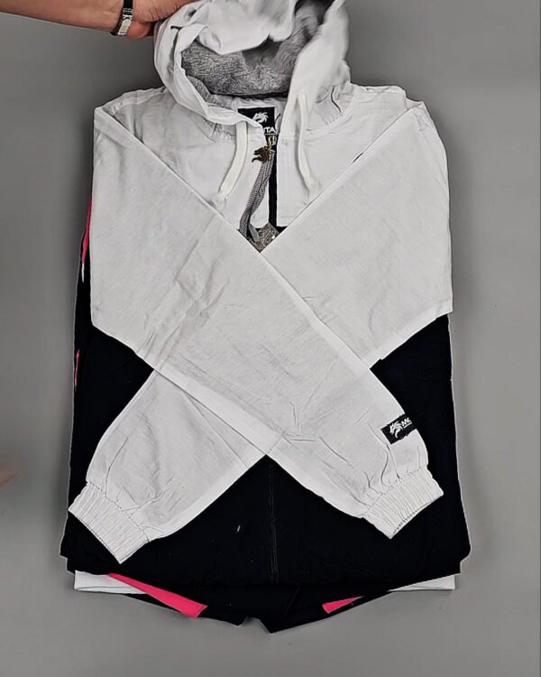 Фотография  433 - Спортивные костюмы  AD83#4 шт, ЛОТ №8637 оптом в Сочи и Краснодарском крае