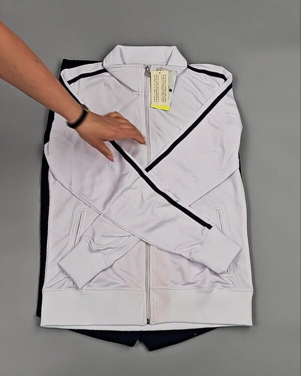 Фотография  302 - Спортивные костюмы  AD83#4 шт, ЛОТ №8637 оптом в Сочи и Краснодарском крае