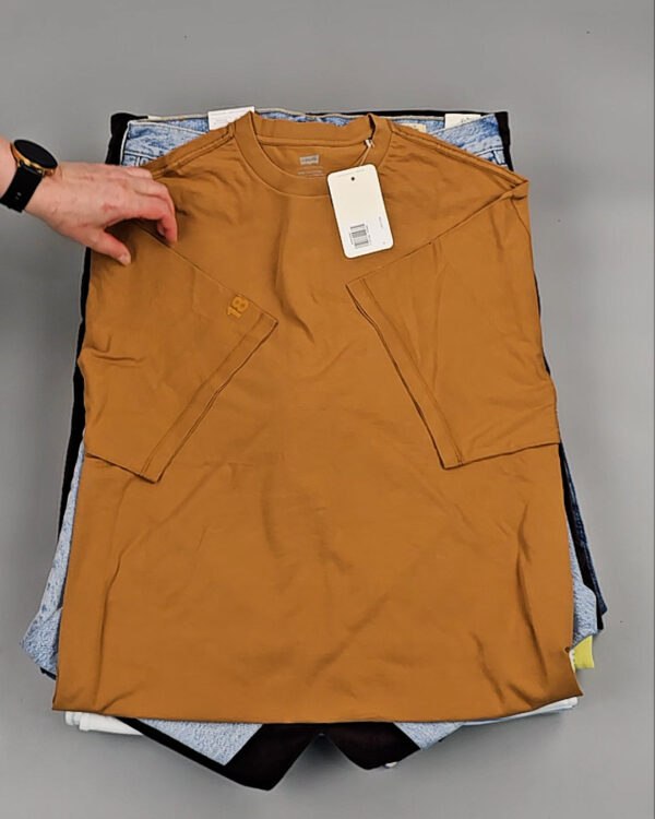 Фотография  549 - Levis mix SW 03#10 кг оптом в Сочи и Краснодарском крае