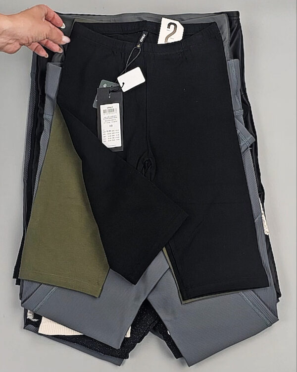 Фотография  916 - Спорт Bestseller 045 B#4 кг, ЛОТ №9038 оптом в Сочи и Краснодарском крае