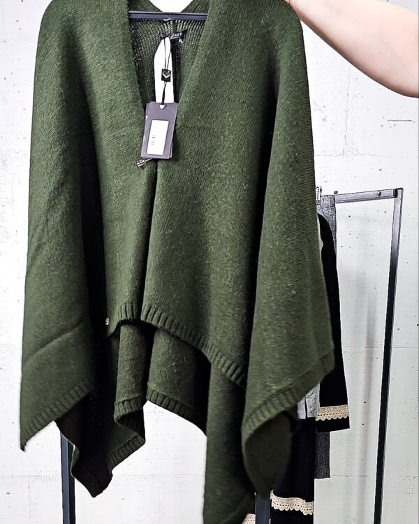 Фотография  723 - TWIN-SET 075#9 шт, ЛОТ №9080 оптом в Сочи и Краснодарском крае