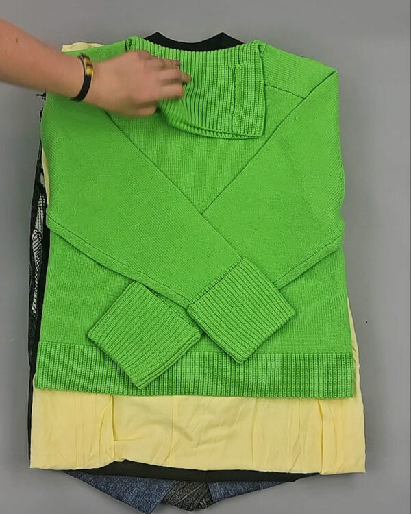 Фотография  390 - CO COUTURE mix 075#25 шт, ЛОТ №9010 оптом в Сочи и Краснодарском крае