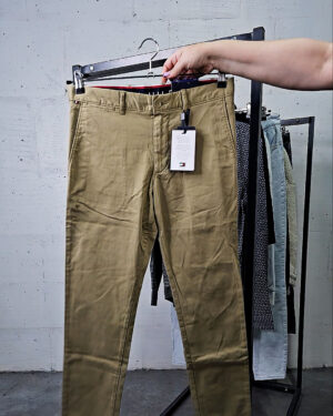 Фотография  424 - LACOSTE, CALVIN KLEIN, TOMMY HILFIGER, GUESS + 075#20 шт, ЛОТ №9072 оптом в Сочи и Краснодарском крае