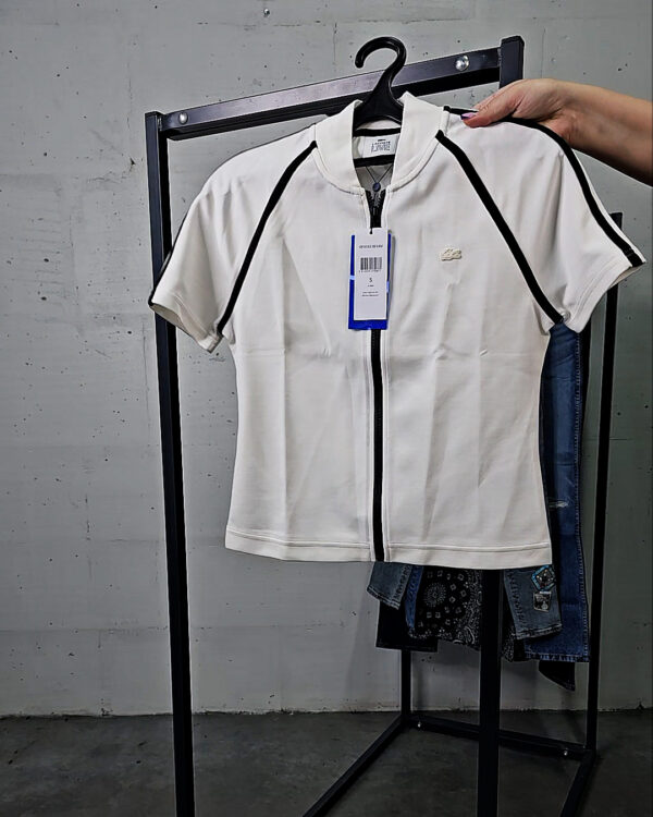 Фотография  621 - LACOSTE, CALVIN KLEIN, TOMMY HILFIGER, GUESS + 075#19 шт, ЛОТ №9073 оптом в Сочи и Краснодарском крае