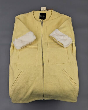 Купить Верхняя одежда Корея 085#15 кг, ЛОТ № СТ-9249 оптом в Сочи и Краснодарском крае