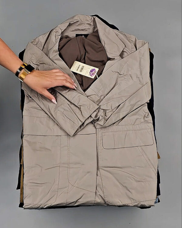 Фотография  165 - Верхняя одежда Корея 085#15 кг, ЛОТ № СТ-9246 оптом в Сочи и Краснодарском крае