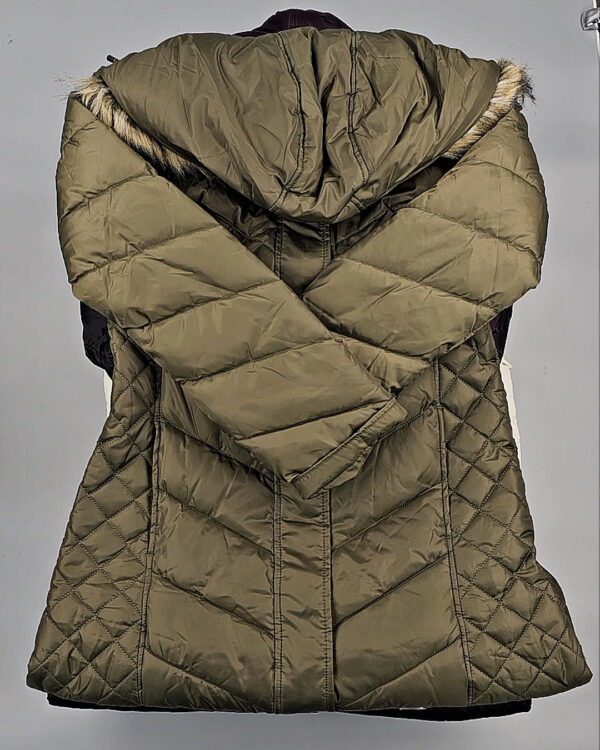 Фотография  299 - Верхняя одежда женская CAN 104#15 кг, ЛОТ СТ-9353 оптом в Сочи и Краснодарском крае