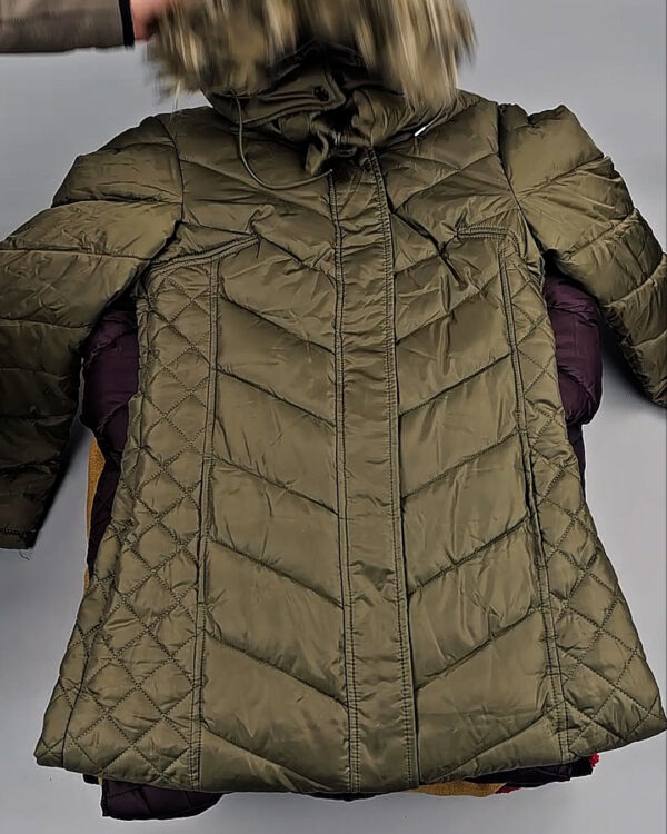 Фотография  284 - Верхняя одежда женская CAN 104#15 кг, ЛОТ СТ-9352 оптом в Сочи и Краснодарском крае