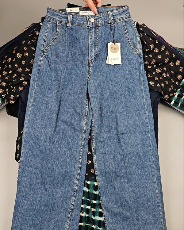 Фотография  568 - B.YOUNG Winter mix 104#15 кг, ЛОТ СТ-9596 оптом в Сочи и Краснодарском крае