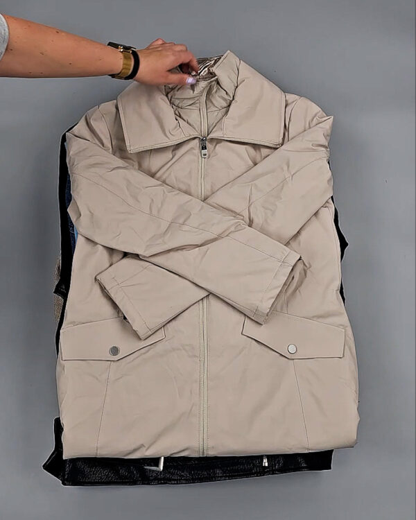 Фотография  978 - Ветровки женские CAN 104#11,5 кг, ЛОТ СТ-9402 оптом в Сочи и Краснодарском крае