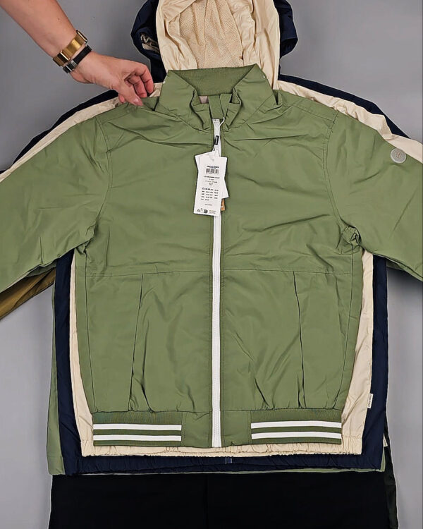 Фотография  479 - Ветровки BLEND HE + 075#10,3 кг, ЛОТ СТ-9570 оптом в Сочи и Краснодарском крае