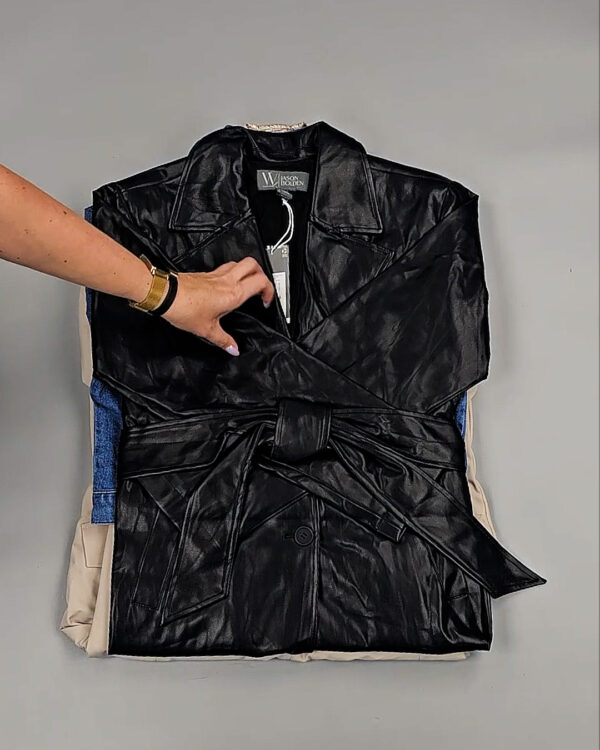 Фотография  706 - Ветровки женские CAN 104#12,4 кг, ЛОТ СТ-9403 оптом в Сочи и Краснодарском крае