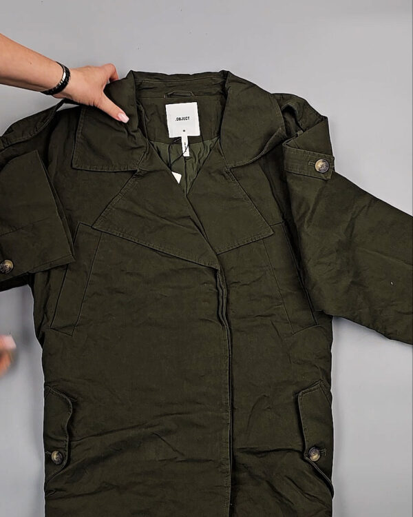 Фотография  926 - Ветровки Bestseller+DK 035#10 кг, ЛОТ СТ-9396 оптом в Сочи и Краснодарском крае