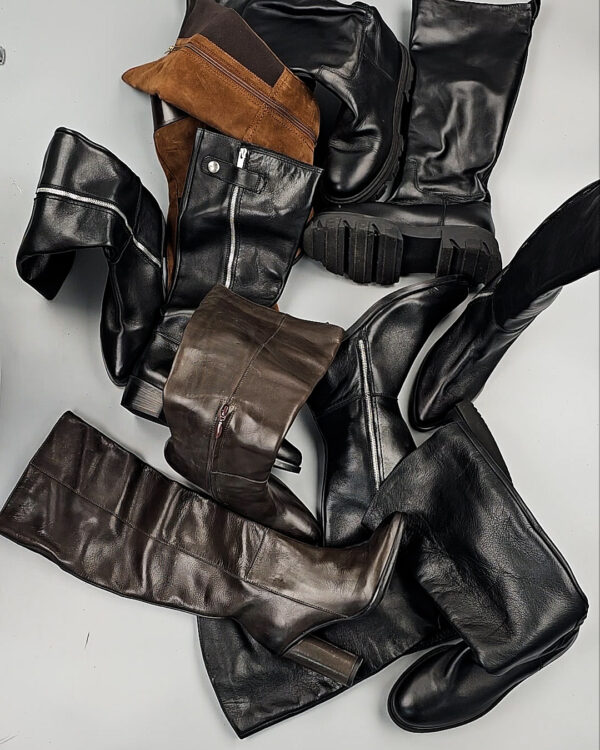 Фотография  805 - Сапоги Италия #7 шт, ЛОТ СТ-9681 оптом в Сочи и Краснодарском крае