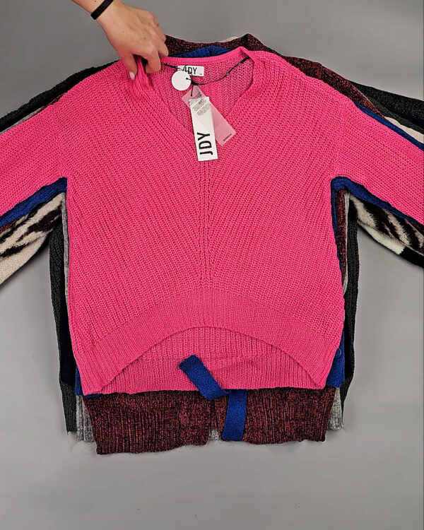 Фотография  561 - Джемпера Bestseller+DK 035#7 кг, ЛОТ СТ-9913 оптом в Сочи и Краснодарском крае