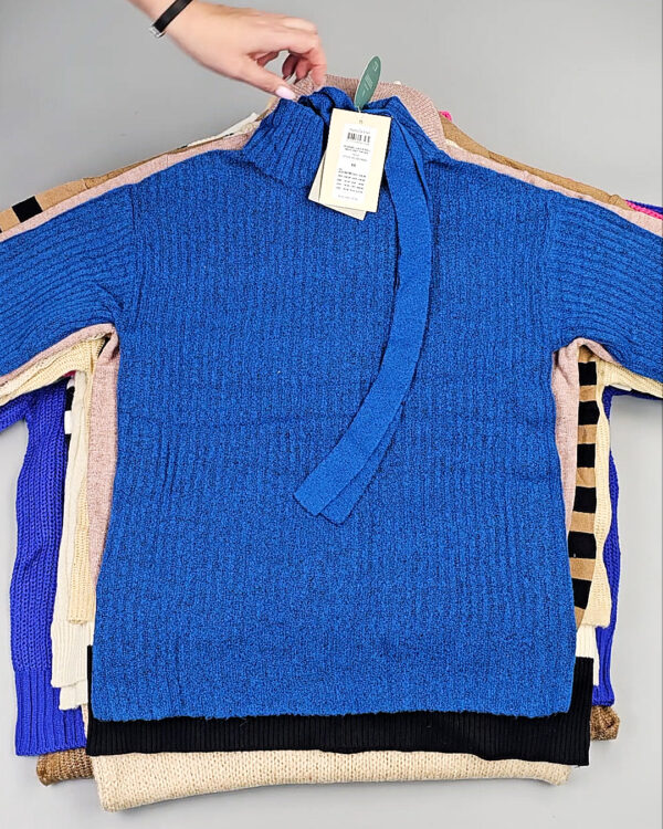 Фотография  330 - Джемпера Bestseller 104#7 кг, ЛОТ СТ-9884 оптом в Сочи и Краснодарском крае