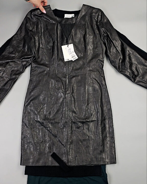 Фотография  773 - Платья Bestseller+DK Winter 035#7 кг, ЛОТ СТ-9919 оптом в Сочи и Краснодарском крае