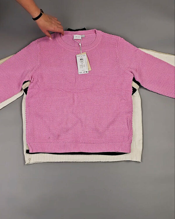 Фотография  586 - Джемпера VILA W 104#7 кг оптом в Сочи и Краснодарском крае