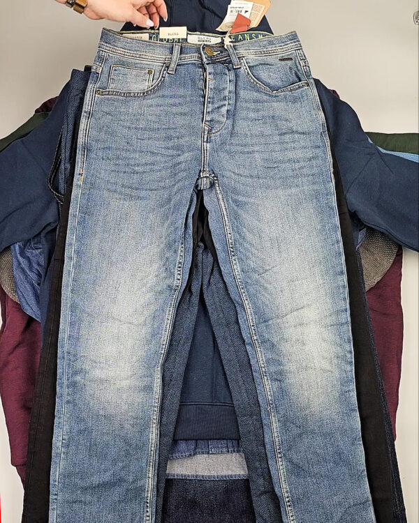 Фотография  821 - BLEND HE W 064#15 кг, ЛОТ СТ-9791 оптом в Сочи и Краснодарском крае