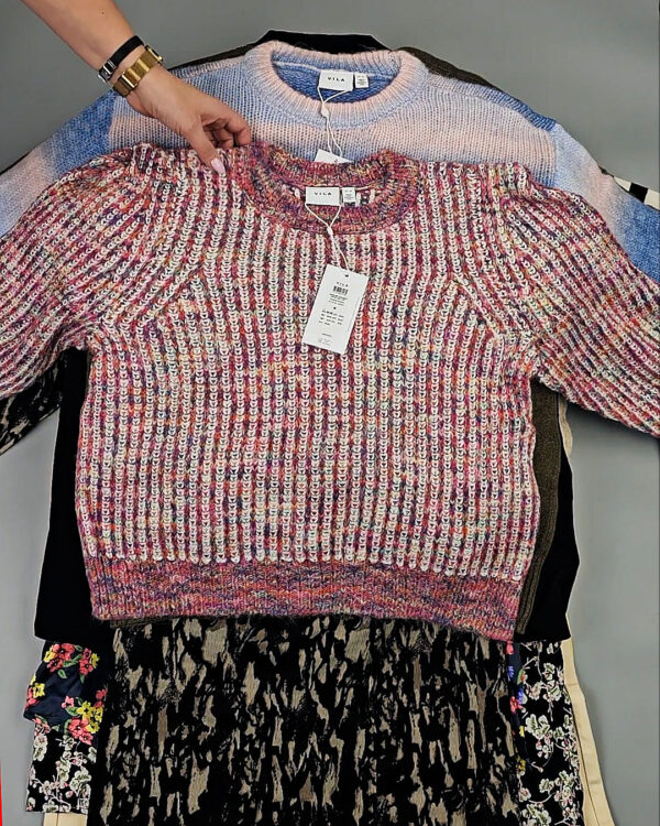 Фотография  944 - VILA Winter MIX 064#15 кг, ЛОТ СТ-9815 оптом в Сочи и Краснодарском крае