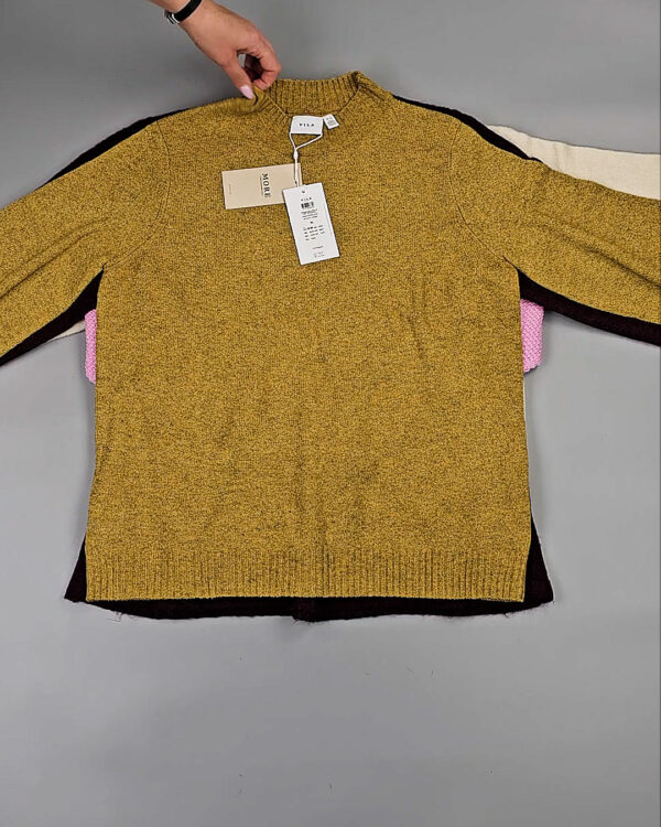 Фотография  530 - Джемпера VILA W 104#7 кг, ЛОТ СТ-9887 оптом в Сочи и Краснодарском крае