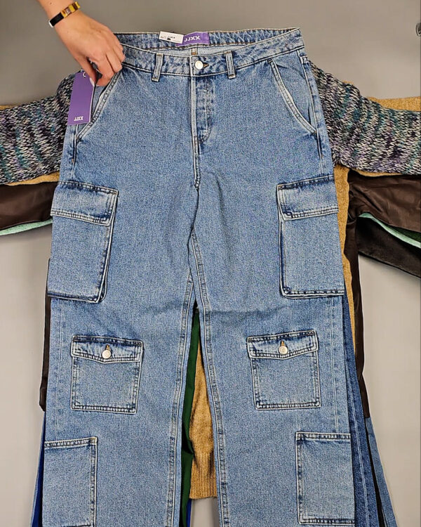 Фотография  215 - JACK JONES Women Winter mix 075 #15 кг, ЛОТ СТ-9959 оптом в Сочи и Краснодарском крае