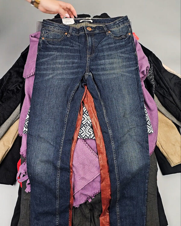 Фотография  586 - Женский микс зима (Winter mix)#20 кг, ЛОТ СХ-0206 оптом в Сочи и Краснодарском крае