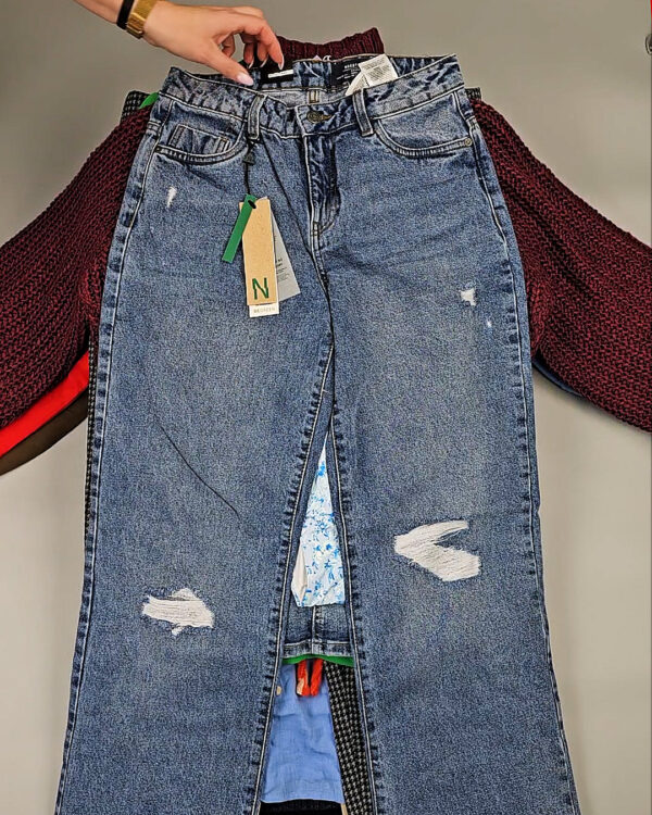 Фотография  852 - DK+Bestseller 085#16 кг, ЛОТ СТ-9950 оптом в Сочи и Краснодарском крае