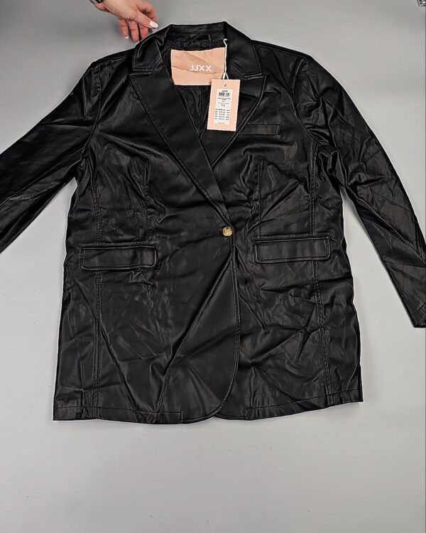 Фотография  493 - JACK JONES Women Winter mix 075 #15 кг, ЛОТ СТ-9961 оптом в Сочи и Краснодарском крае